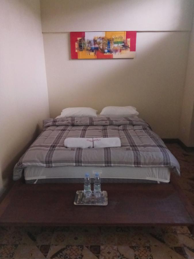 Doeloerkoe Homestay Solo Exterior foto